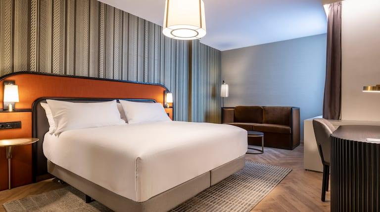 Doubletree By Hilton Brussels City ภายนอก รูปภาพ