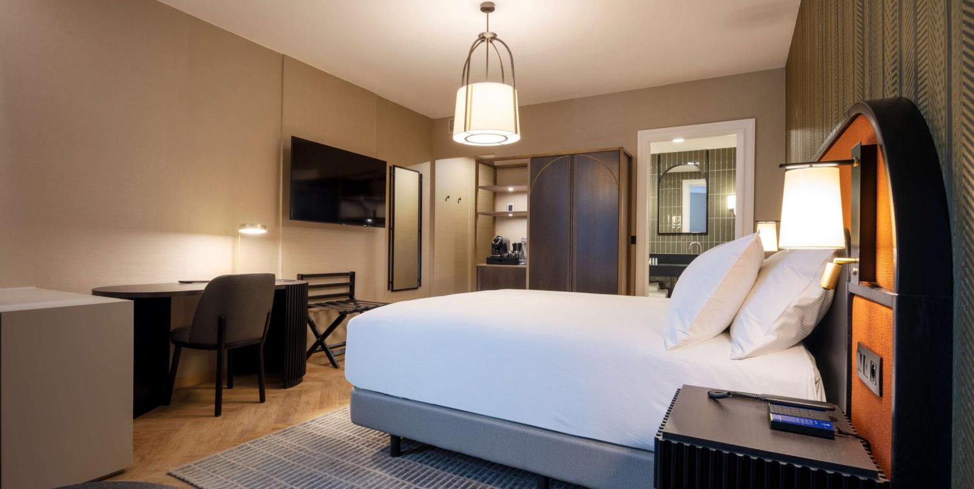 Doubletree By Hilton Brussels City ภายนอก รูปภาพ